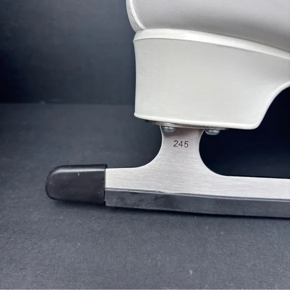 Ice Skates for Women & Girls, Figure Skates with Premium Microfiber Comfort NIB - Picture 8 of 10